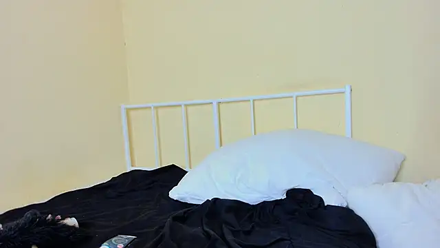 Snapshot of Naughty_Angelll chatting on 10.16.25 Naughty Angelll online show from 10.16.25