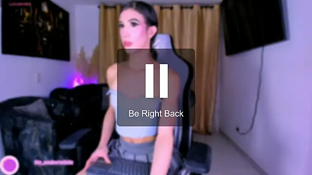 fhalon foxxxys  online show from 10.05.25