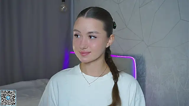 Snapshot of vvillywonka chatting on 09.24.25 vvillywonka online show from 09.24.25