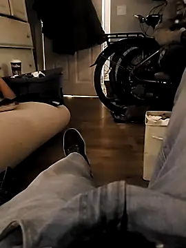 djcarey369159 online show from 11.11.25