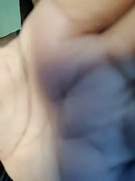 Snapshot of NiwarthanaSL chatting on 10.28.25 NiwarthanaSL online show from 10.28.25