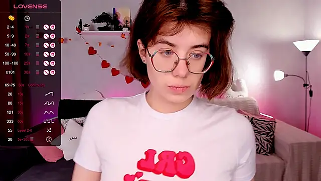 BellaCaress online show from 11.29.25