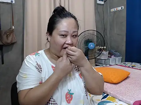 jengrey online show from 10.20.25