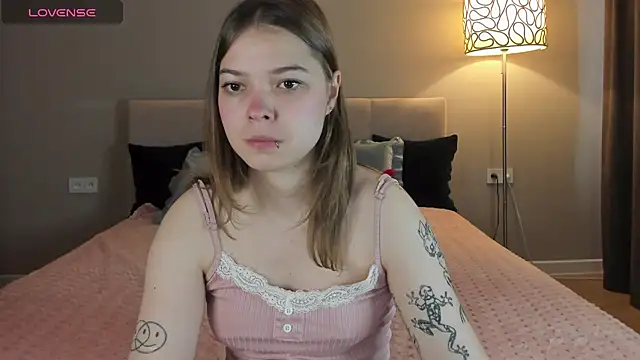 Snapshot of patriciapink chatting on 11.19.25 patriciapink online show from 11.19.25