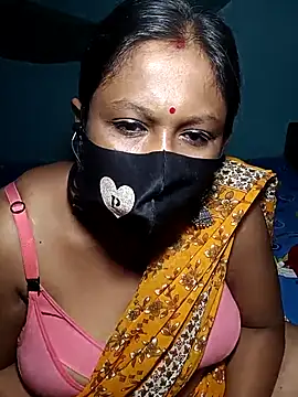 Snapshot of Hotty-rosni chatting on 09.20.25 Hotty-rosni online show from 09.20.25