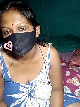 Snapshot of Hotty-rosni chatting on 10.07.25 Hotty-rosni online show from 10.07.25