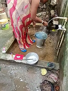 Snapshot of Hotty-rosni chatting on 11.04.25 Hotty-rosni online show from 11.04.25