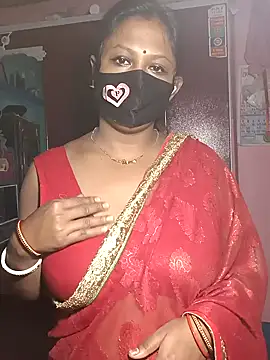 Snapshot of Hotty-rosni chatting on 11.06.25 Hotty-rosni online show from 11.06.25