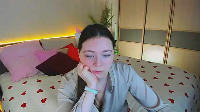 AlluringLookk online show from 03.24.26