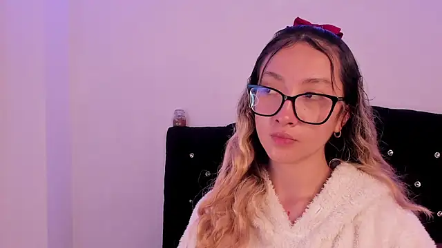 LauMiller online show from 11.12.25