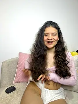 Emilyybennet  online show from 10.19.25