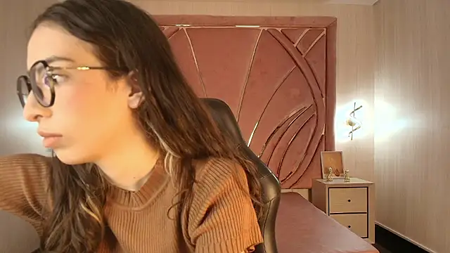 Emilia Bons online show from 01.19.26