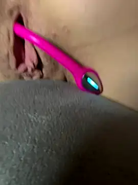 Snapshot of heycutie18 chatting on 11.16.25 heycutie18 online show from 11.16.25