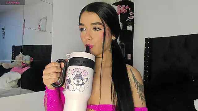 sara ramirez01 online show from 02.28.26