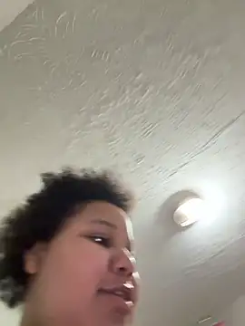 chocolate bella online show from 02.27.26