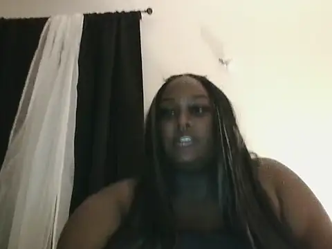 Cocomamii1 online show from 10.19.25