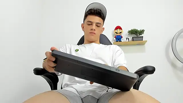 Mikecooper online show from 09.24.25