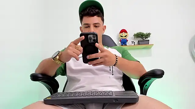 Mikecooper online show from 10.24.25