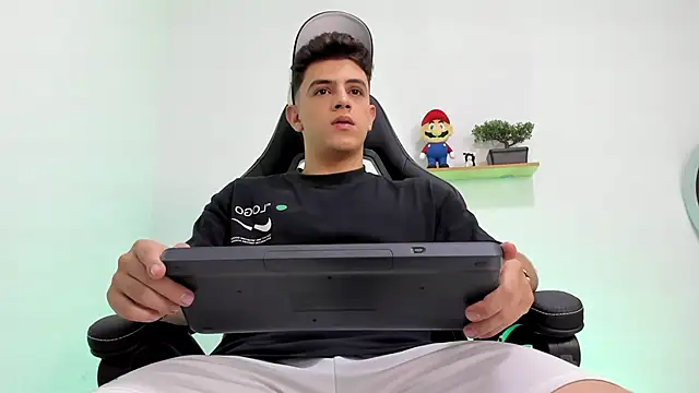 Mikecooper online show from 02.05.26