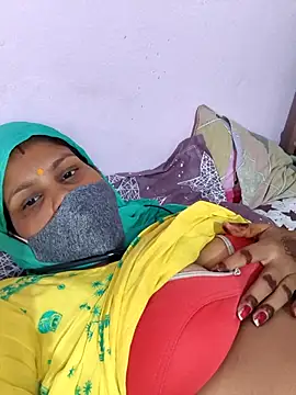 Snapshot of Love-pari077 chatting on 10.23.25 Love-pari077 online show from 10.23.25