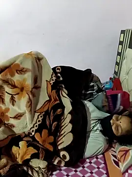 Snapshot of Love-pari077 chatting on 12.03.25 Love-pari077 online show from 12.03.25