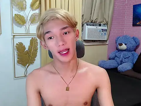 fuckerfriendsxx online show from 04.19.26