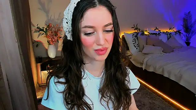 ChristinaConteeree online show from 09.20.25