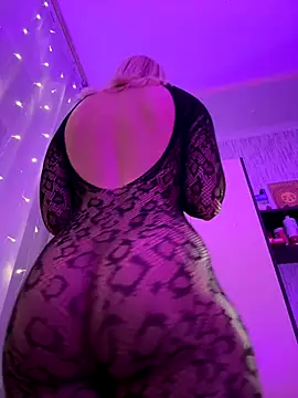 miss veroNika online show from 11.21.25