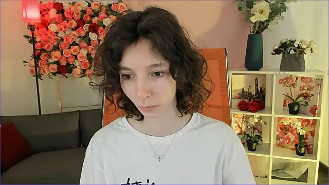 Snapshot of EmmanuellBrown chatting on 02.15.26 EmmanuellBrown online show from 02.15.26