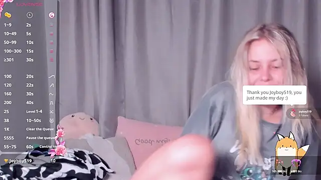 Snapshot of AngelAnty chatting on 09.14.25 AngelAnty online show from 09.14.25