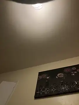 Snapshot of Zizibeaugoss chatting on 12.18.25 Zizibeaugoss online show from 12.18.25