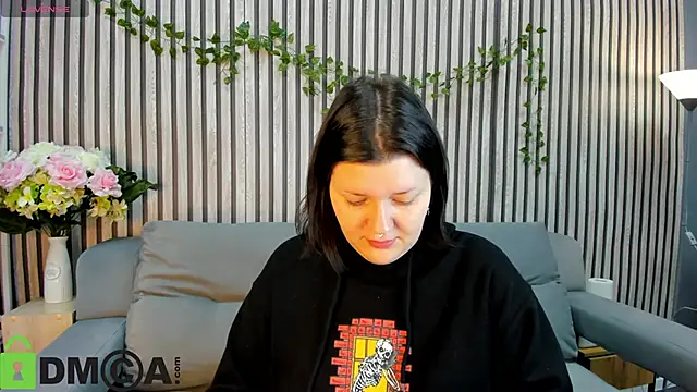 Michele Greenn online show from 11.03.25