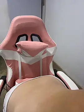 Rouse-Antonella online show from 10.28.25