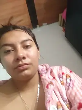 Snapshot of Janne_ chatting on 10.30.25 Janne online show from 10.30.25