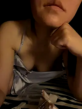 Snapshot of Lauren_778 chatting on 09.29.25 Lauren 778 online show from 09.29.25