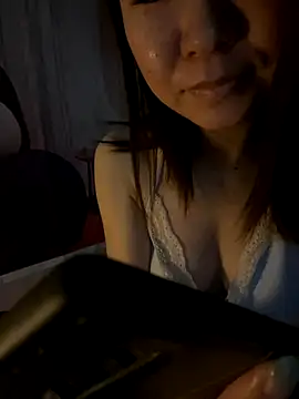 Snapshot of Lauren_778 chatting on 10.03.25 Lauren 778 online show from 10.03.25
