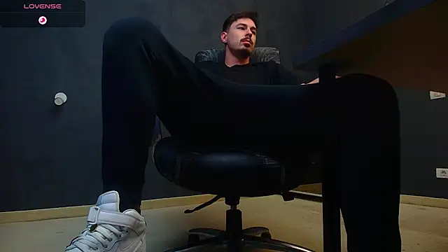 EnzoRace online show from 10.24.25