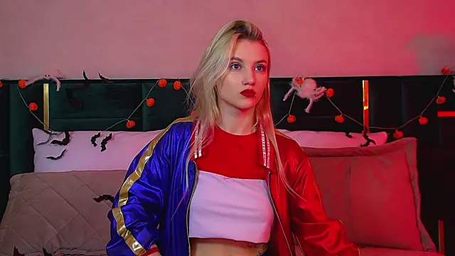 StacyEvances online show from 10.31.25