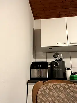 Snapshot of irimiea1729 chatting on 10.21.25 irimiea1729 online show from 10.21.25