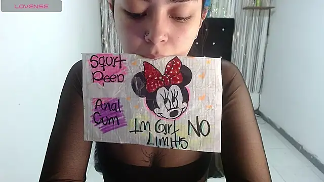 Snapshot of Darkittydoll_15 chatting on 10.03.25 Darkittydoll 15 online show from 10.03.25