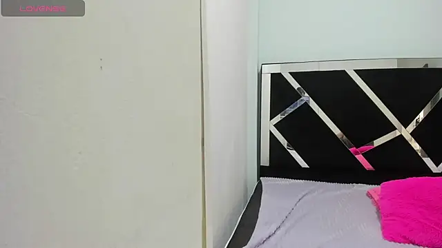 iisabella noa online show from 10.22.25