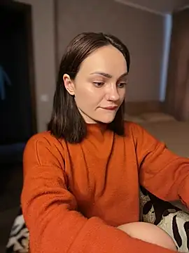 SaraLow online show from 03.21.26