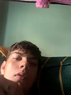 Snapshot of Cos_minn chatting on 12.01.25 Cos minn online show from 12.01.25