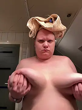 candyromance online show from 04.18.26