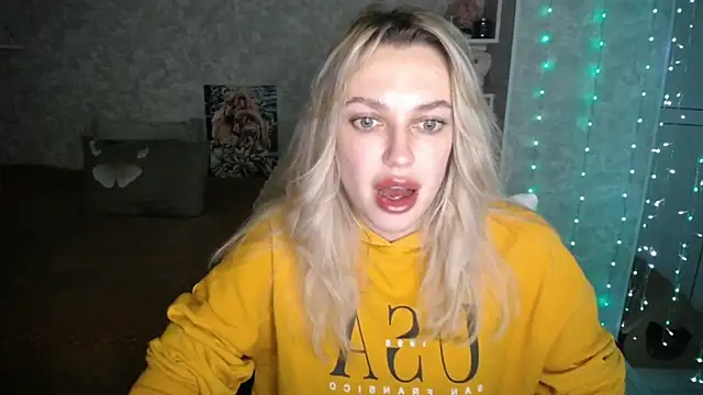 NickyAdamidi online show from 11.18.25