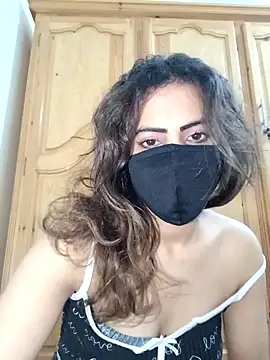 Snapshot of ghadiraa chatting on 02.20.26 ghadiraa online show from 02.20.26