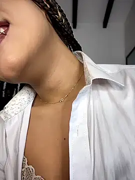 MystiqueXXX online show from 02.17.26