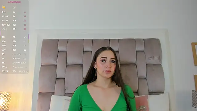 HarleyQueen666 online show from 10.24.25