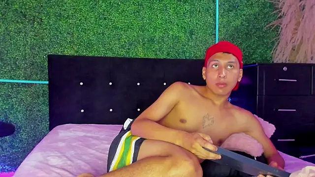 spicy adonhis online show from 04.10.26