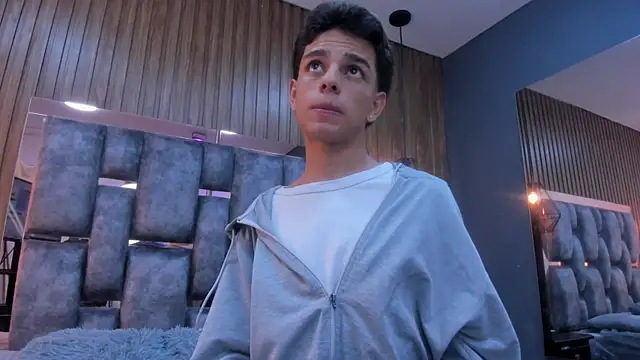 owen  johnson online show from 04.12.26